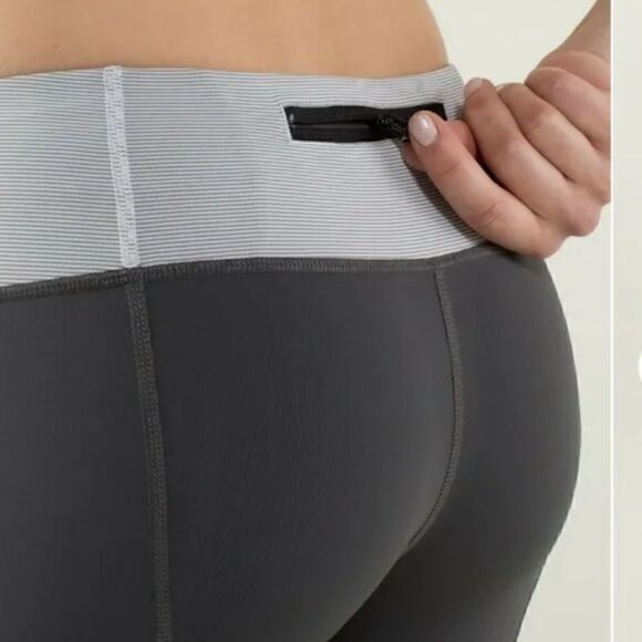 Lululemon Race With Grace Crop size 2 - Picture 5 of 14